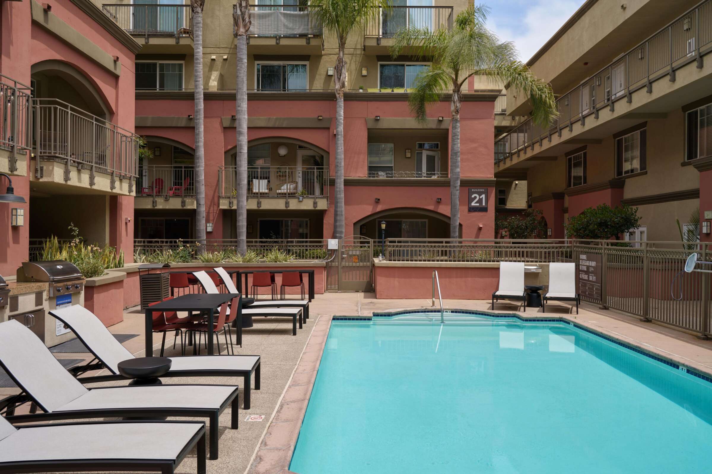 Gema apartments pool